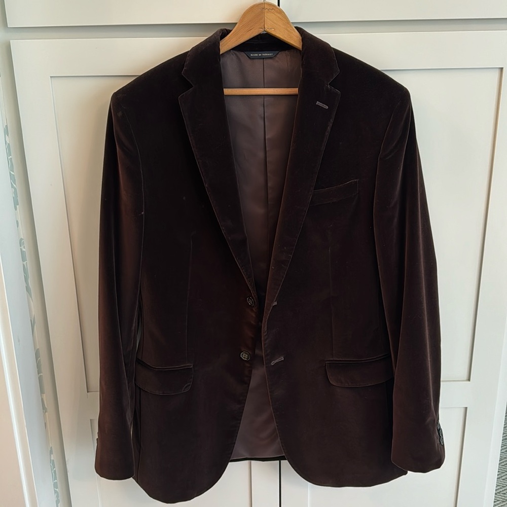 Men’s brown velvet jacket